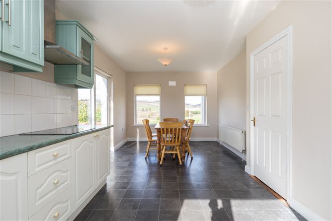 6 Watchouse Village, Clonegal, Co. Wexford