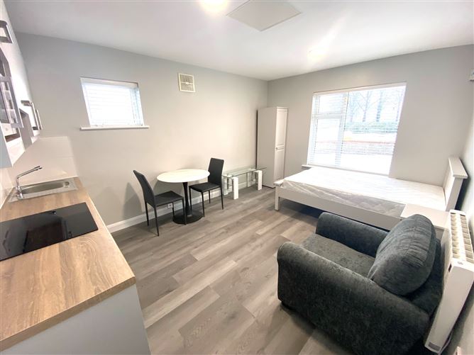 Palmerstown Park, Palmerstown, Dublin 20