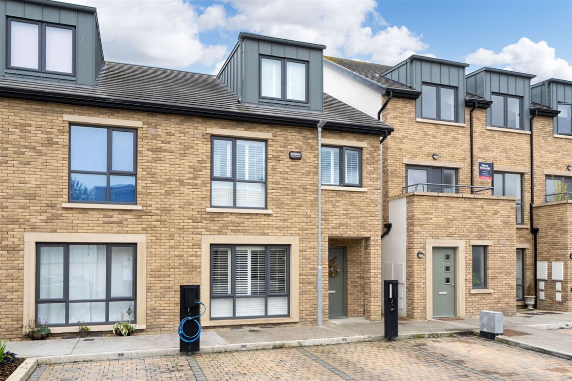 3 Knocknagarm Park, Glenageary, Co. Dublin