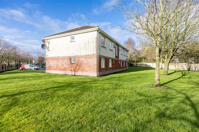 16 Woodlands Park, Ratoath, Co. Meath