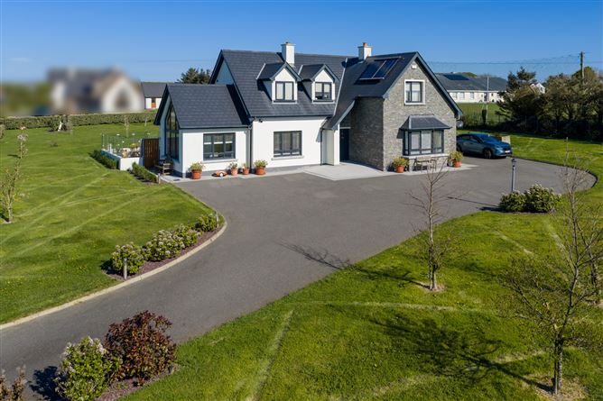 4 Lakeview, Broadway, Our Ladys Island, Co. Wexford