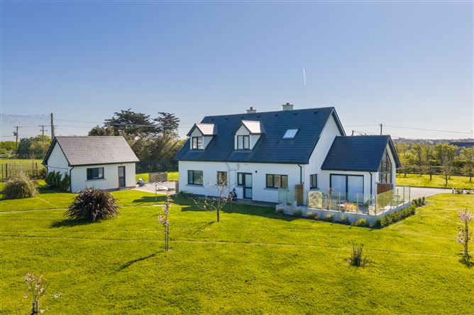 4 Lakeview, Broadway, Our Ladys Island, Co. Wexford