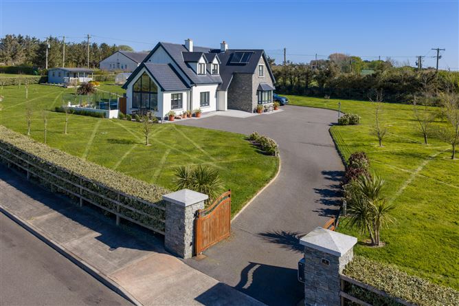 4 Lakeview, Broadway, Our Ladys Island, Co. Wexford