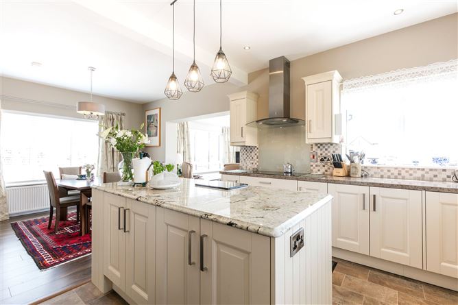 4 Lakeview, Broadway, Our Ladys Island, Co. Wexford