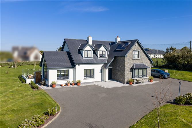 4 Lakeview, Broadway, Our Ladys Island, Co. Wexford