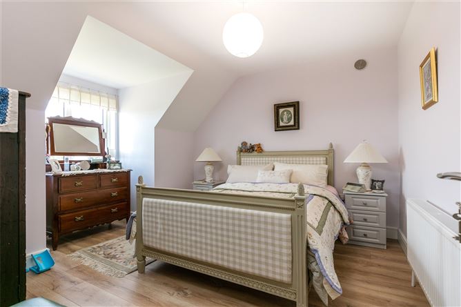 4 Lakeview, Broadway, Our Ladys Island, Co. Wexford