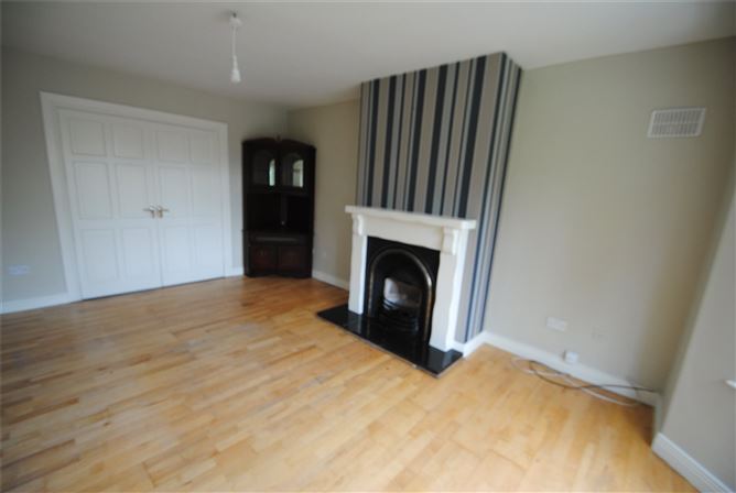 39 Rosslands, Roscrea, Co. Tipperary