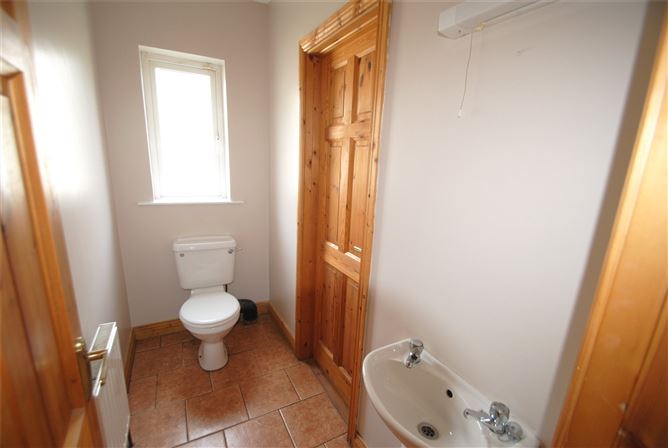 39 Rosslands, Roscrea, Co. Tipperary