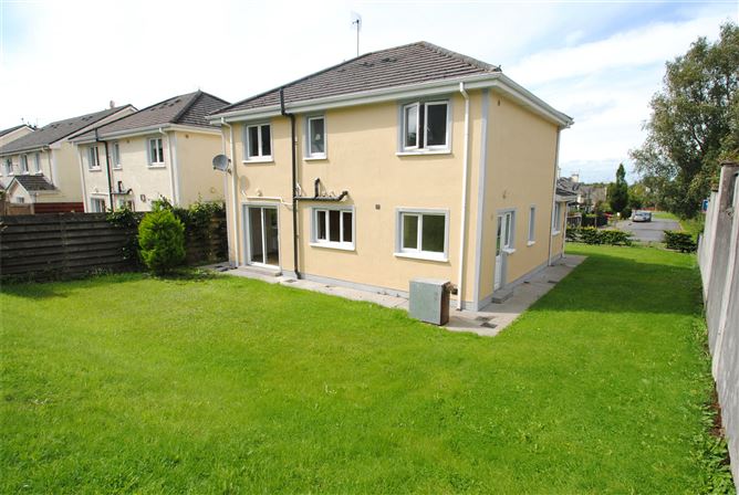 39 Rosslands, Roscrea, Co. Tipperary