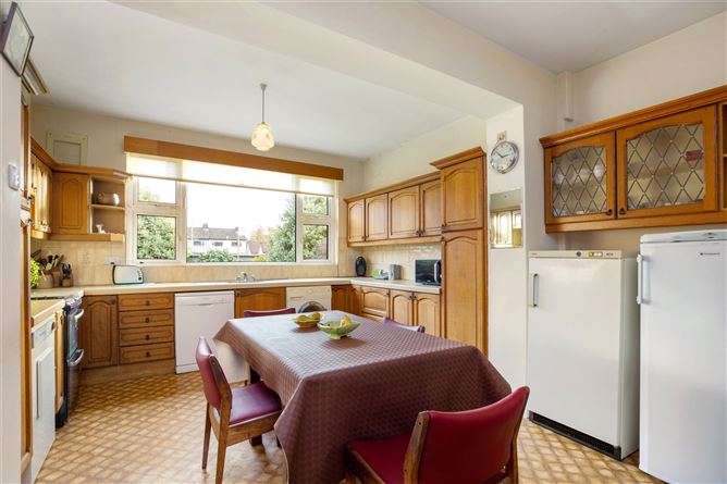 34 Woodbine Park, Booterstown, Co. Dublin