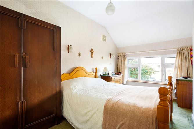 34 Woodbine Park, Booterstown, Co. Dublin