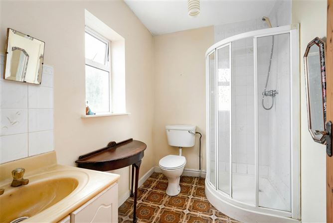 Robins Nest, Lobinstown, Navan, County Meath