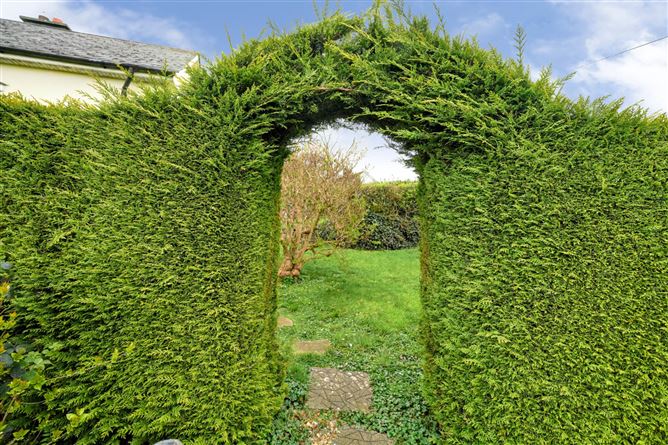 Robins Nest, Lobinstown, Navan, County Meath