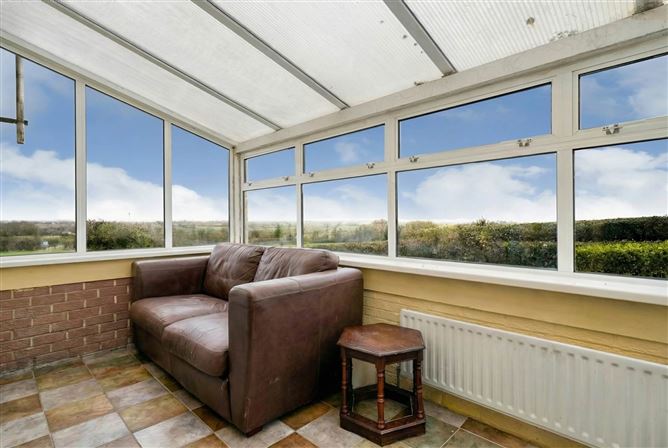 Robins Nest, Lobinstown, Navan, County Meath