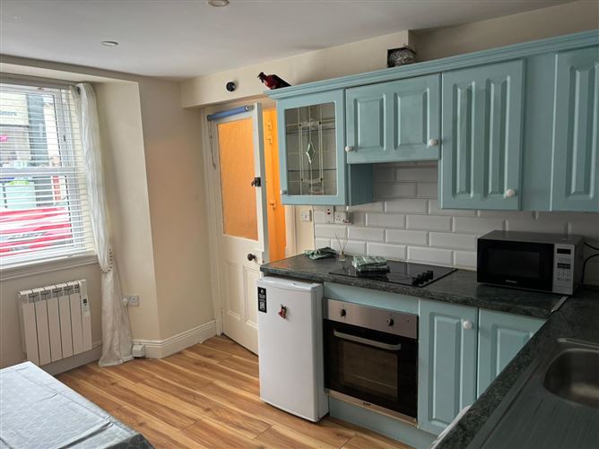 https://photos-a.propertyimages.ie/media/6/5/3/5000356/f6fb5b72-ad4a-445c-b146-b515b2f5a836_l.jpg