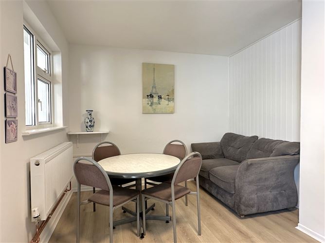 11 John Coogan Park, Newcastle, Galway