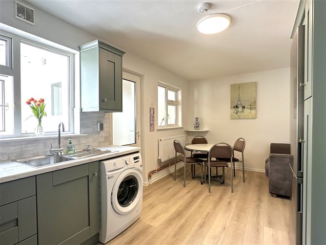 11 John Coogan Park, Newcastle, Galway