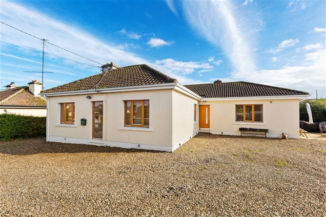 Brookside Lodge, 6 St.Brigids Terrace, Rathnew, Wicklow