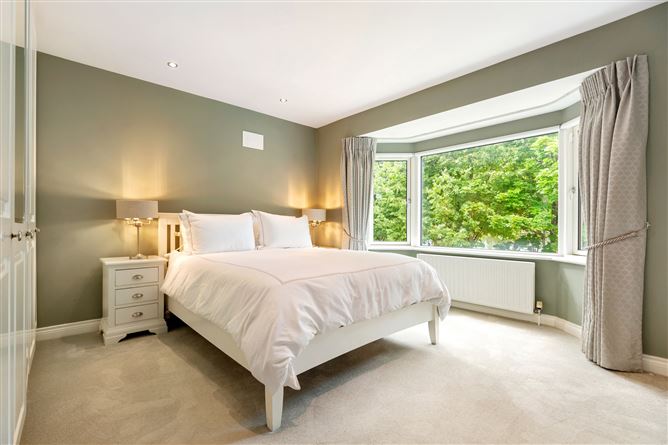 10 Brighton Avenue, Foxrock, Dublin 18