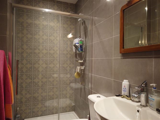 Bluebell Cottage, 7 High Street, Inistioge, Kilkenny