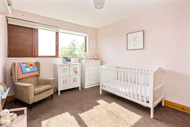 4 Castlegate Square, Adamstown, Lucan, Dublin