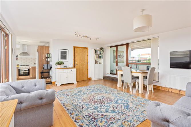 4 Castlegate Square, Adamstown, Lucan, Dublin