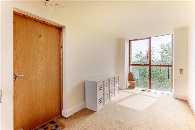 4 Castlegate Square, Adamstown, Lucan, Dublin