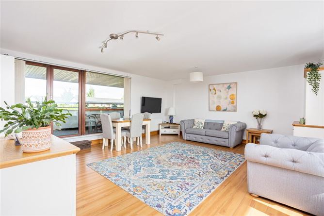 4 Castlegate Square, Adamstown, Lucan, Dublin