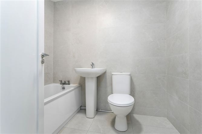 35 Lanesborough Square, Finglas, Dublin 11