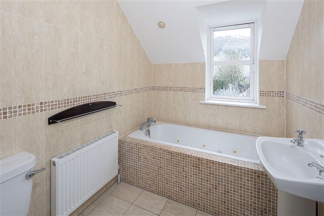 Photo 21 of 27 — 12 Riverside Avenue, Rushbrooke Links, Cobh, Cork