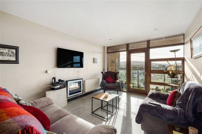 607 One Beacon, Beacon Court, Dublin 18