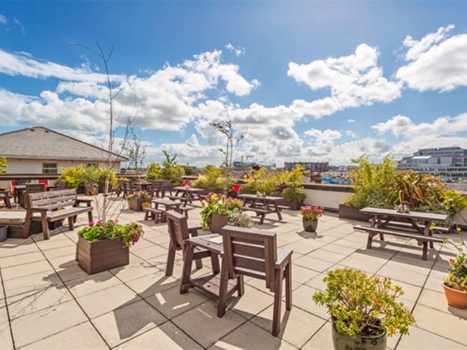 14 The Waterside, Charlotte Quay, Grand Canal Dock, Dublin 4