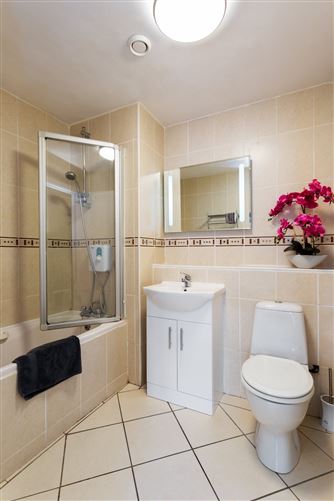 14 The Waterside, Charlotte Quay, Grand Canal Dock, Dublin 4