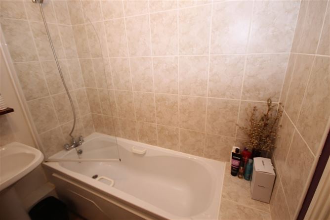 102 Carrig Court, Citywest, Dublin 24