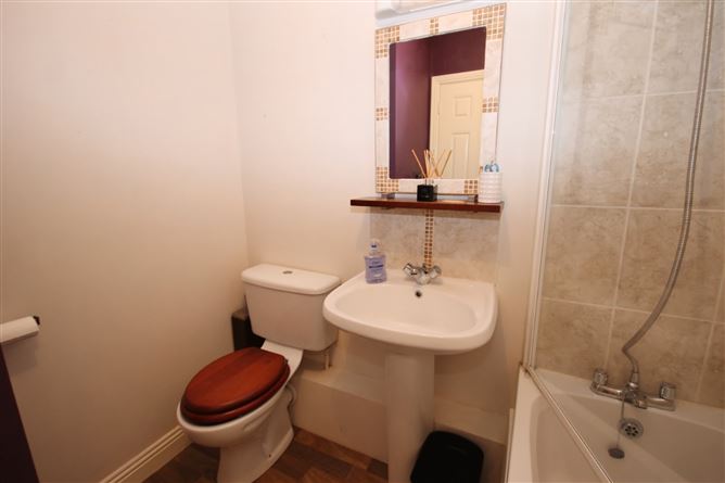 102 Carrig Court, Citywest, Dublin 24