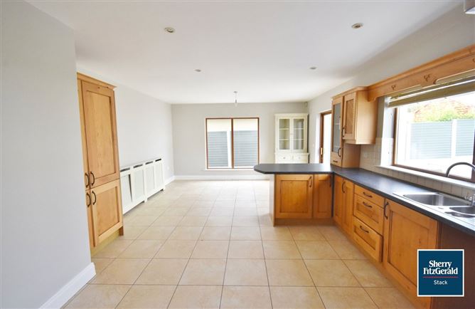 43 Kenny Heights, Listowel, Co. Kerry