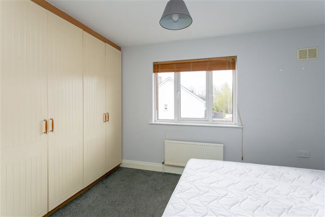 13 Cruagh Close, Stepaside, Dublin 18