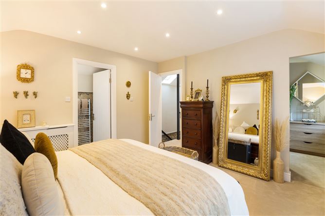4 Vesey Mews, Monkstown, Co. Dublin