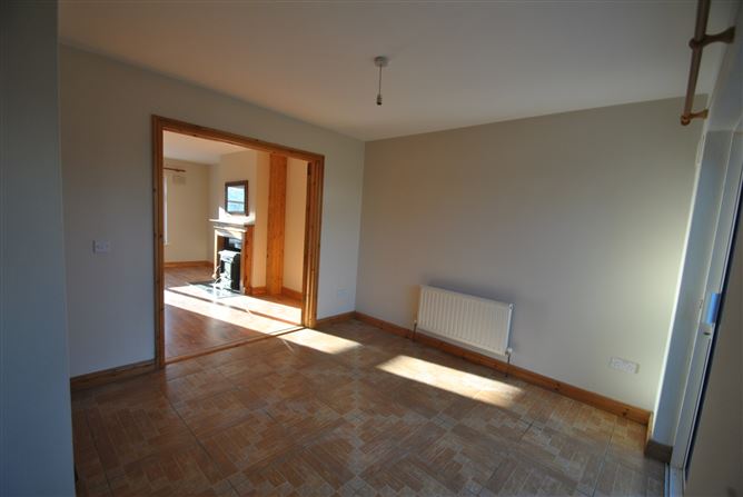 18 Rossmore, Roscrea, Co. Tipperary