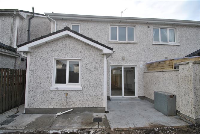 18 Rossmore, Roscrea, Co. Tipperary