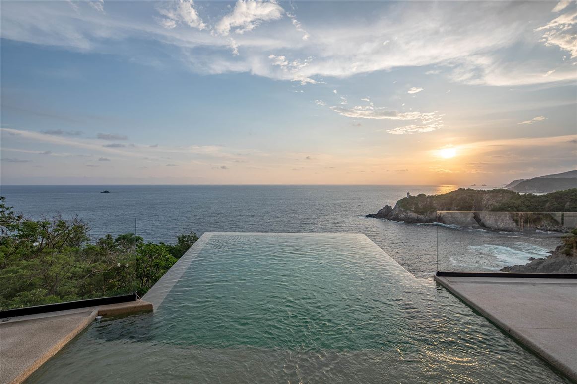 A Place to Go, Vacation Rental in Guerrero, Mexico, Zihuatanejo, Guerrero