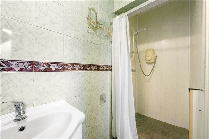 Kilwarden, Kill, Co. Kildare