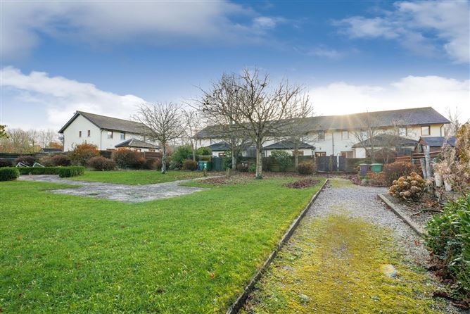 32 The Stables, Kill, Kildare