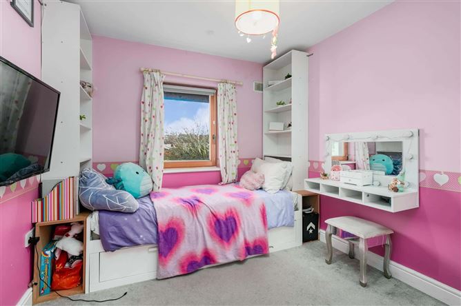 32 The Stables, Kill, Kildare