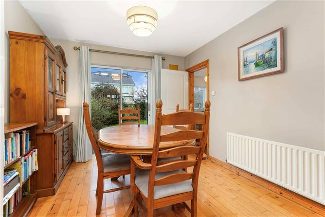 6 Tullyhall Crescent, Lucan, Co. Dublin