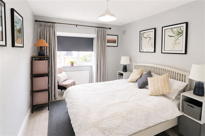 Photo 11 of 20 — 52 Castle Court, Carrick-on-Suir, Tipperary