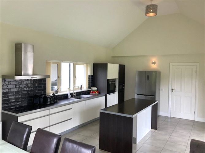 4 Lough Ernie Park, Inchicullane, Killarney, Co. Kerry