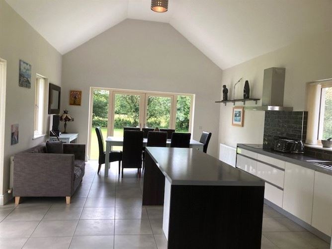 4 Lough Ernie Park, Inchicullane, Killarney, Co. Kerry