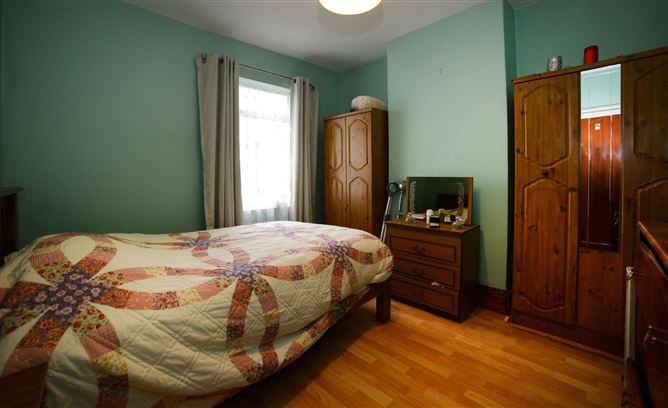 11 Hawthorn Terrace, East Wall, Dublin
