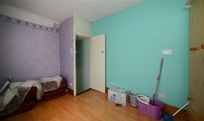 11 Hawthorn Terrace, East Wall, Dublin